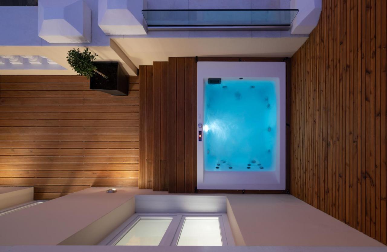 Praxitelous Luxury Suites アテネ エクステリア 写真