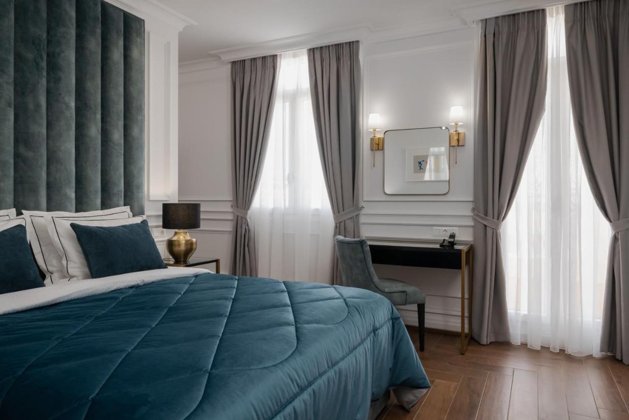 Praxitelous Luxury Suites アテネ エクステリア 写真