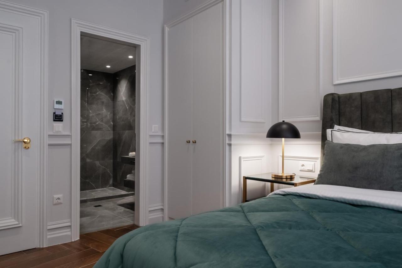 Praxitelous Luxury Suites アテネ エクステリア 写真